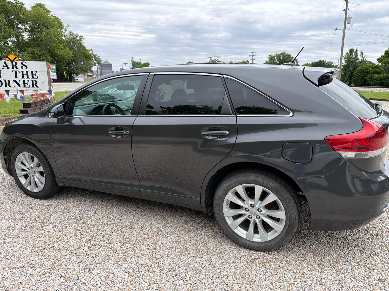 Toyota Venza LE I4 AWD 2015