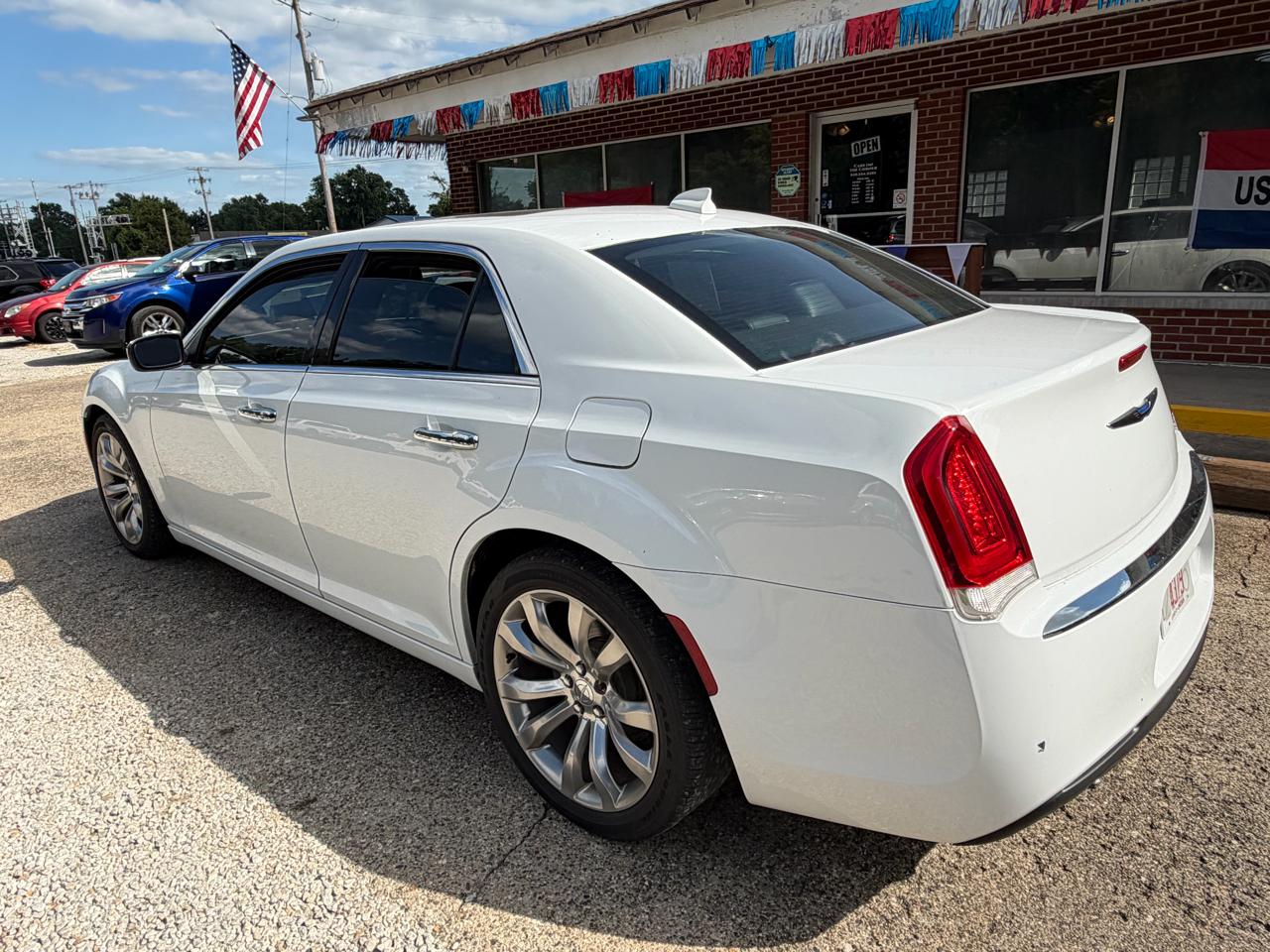 Chrysler 300 Limited RWD 2020