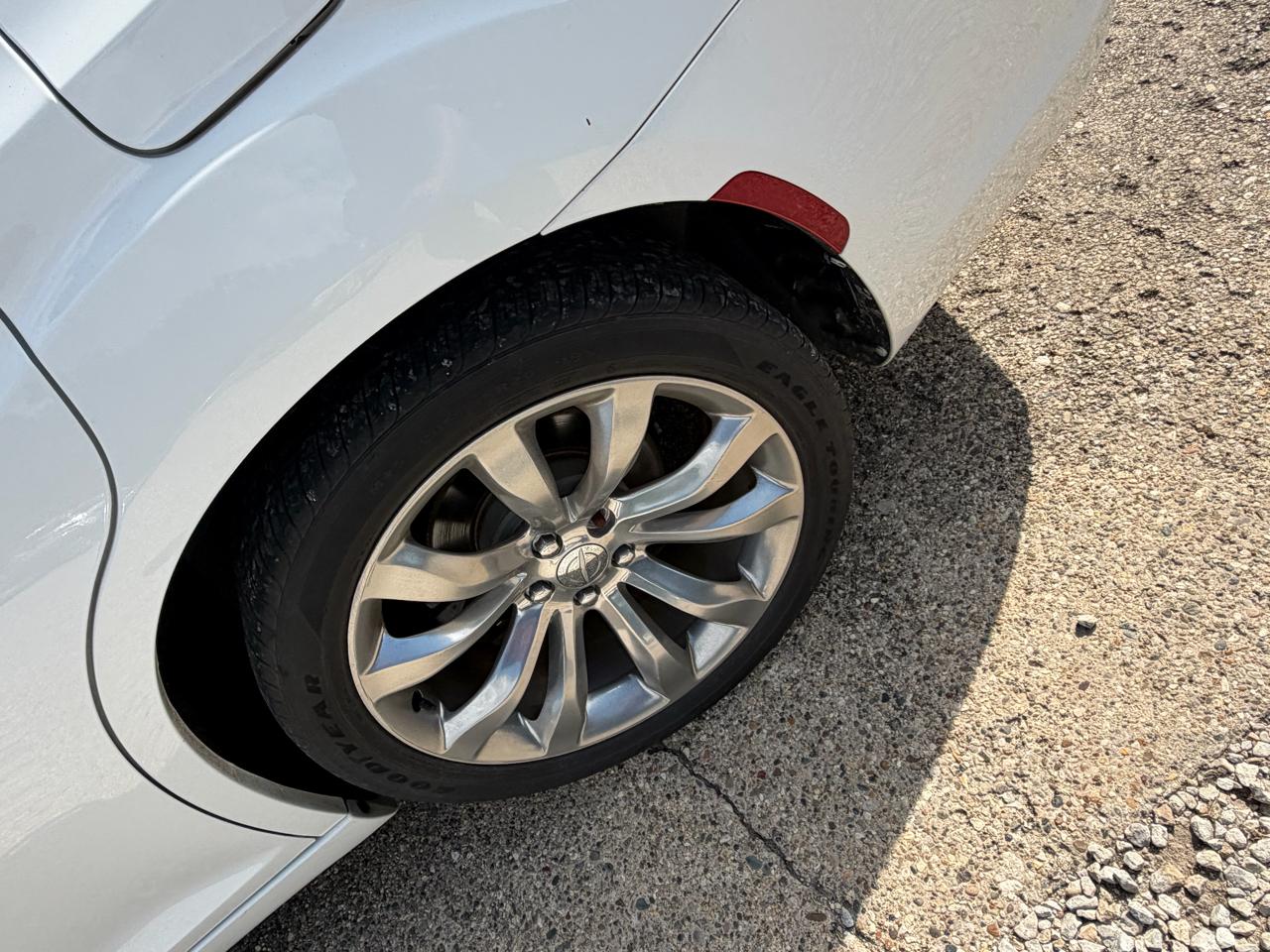 Chrysler 300 Limited RWD 2020