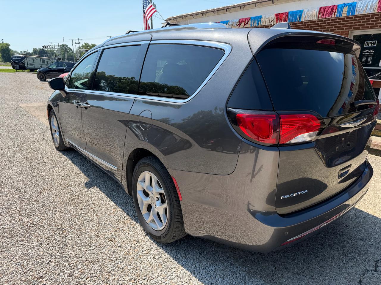 Chrysler Pacifica Touring-L Plus 2017