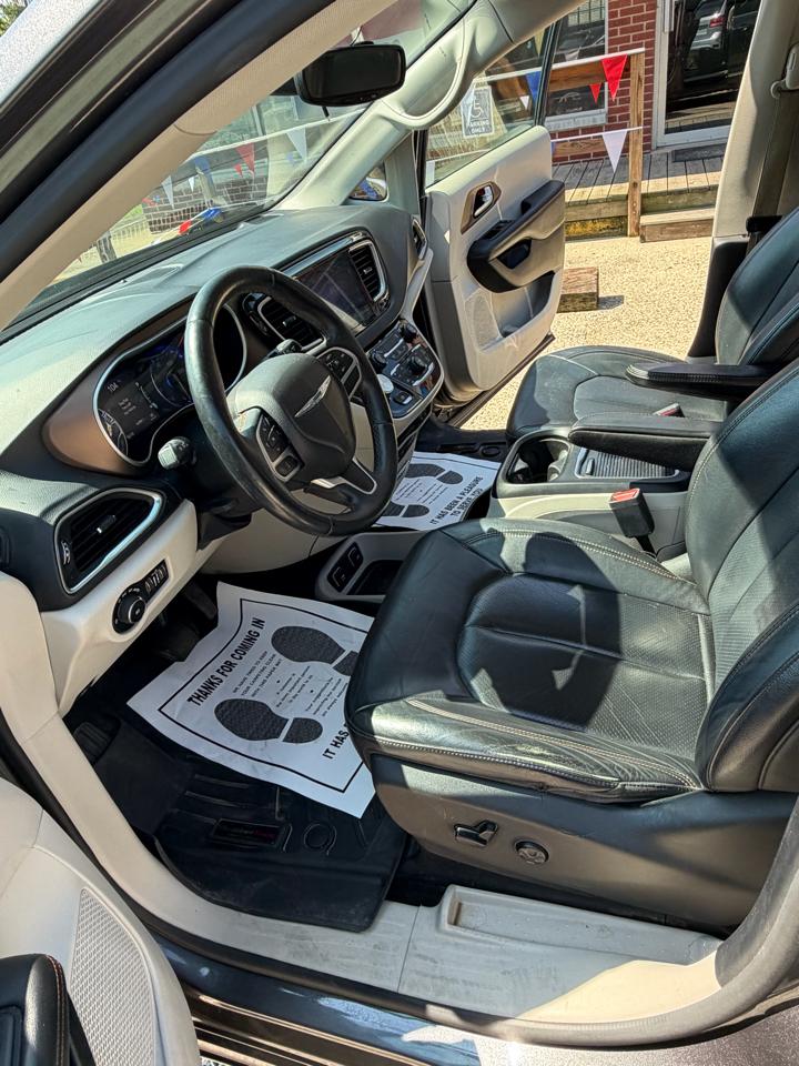 Chrysler Pacifica Touring-L Plus 2017