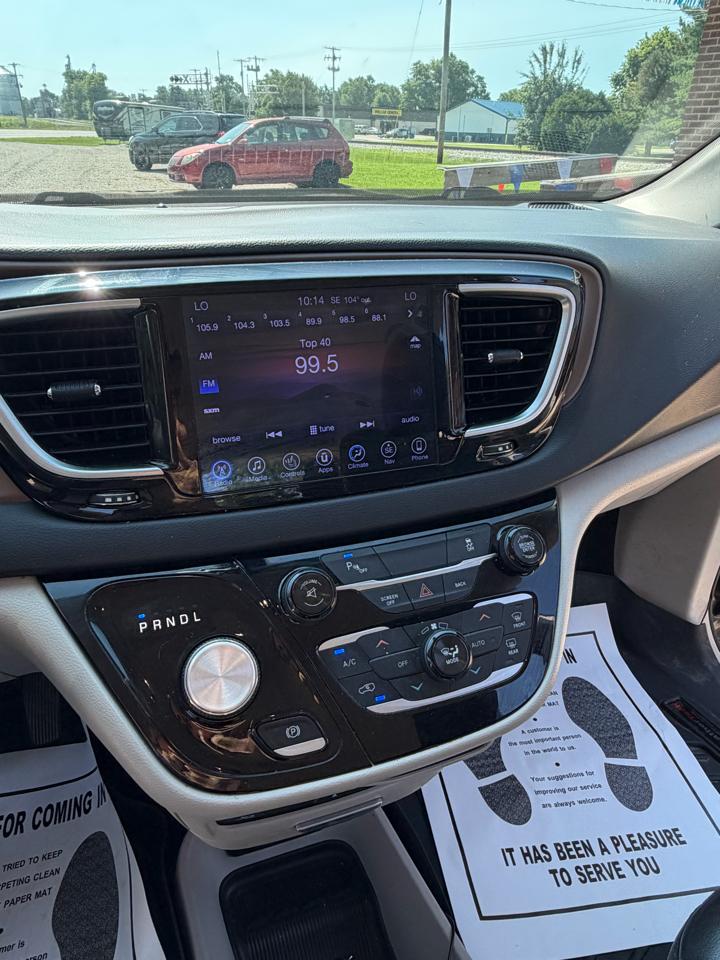 Chrysler Pacifica Touring-L Plus 2017