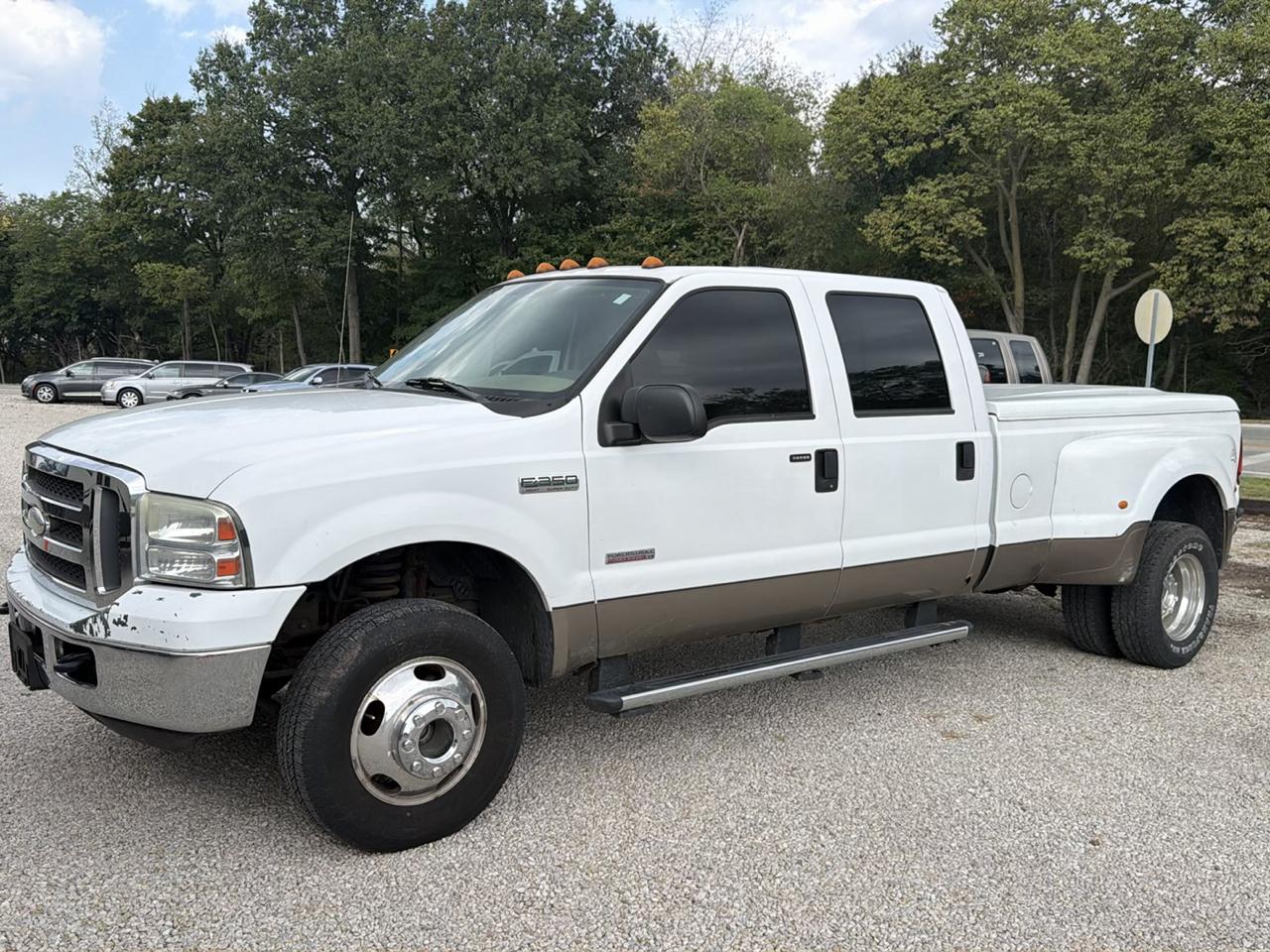Ford F-350 SD XL Crew Cab 4WD DRW 2005