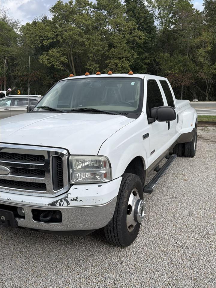 Ford F-350 SD XL Crew Cab 4WD DRW 2005