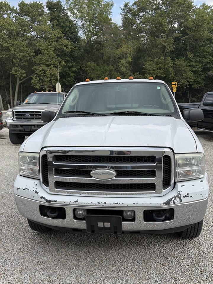 Ford F-350 SD XL Crew Cab 4WD DRW 2005