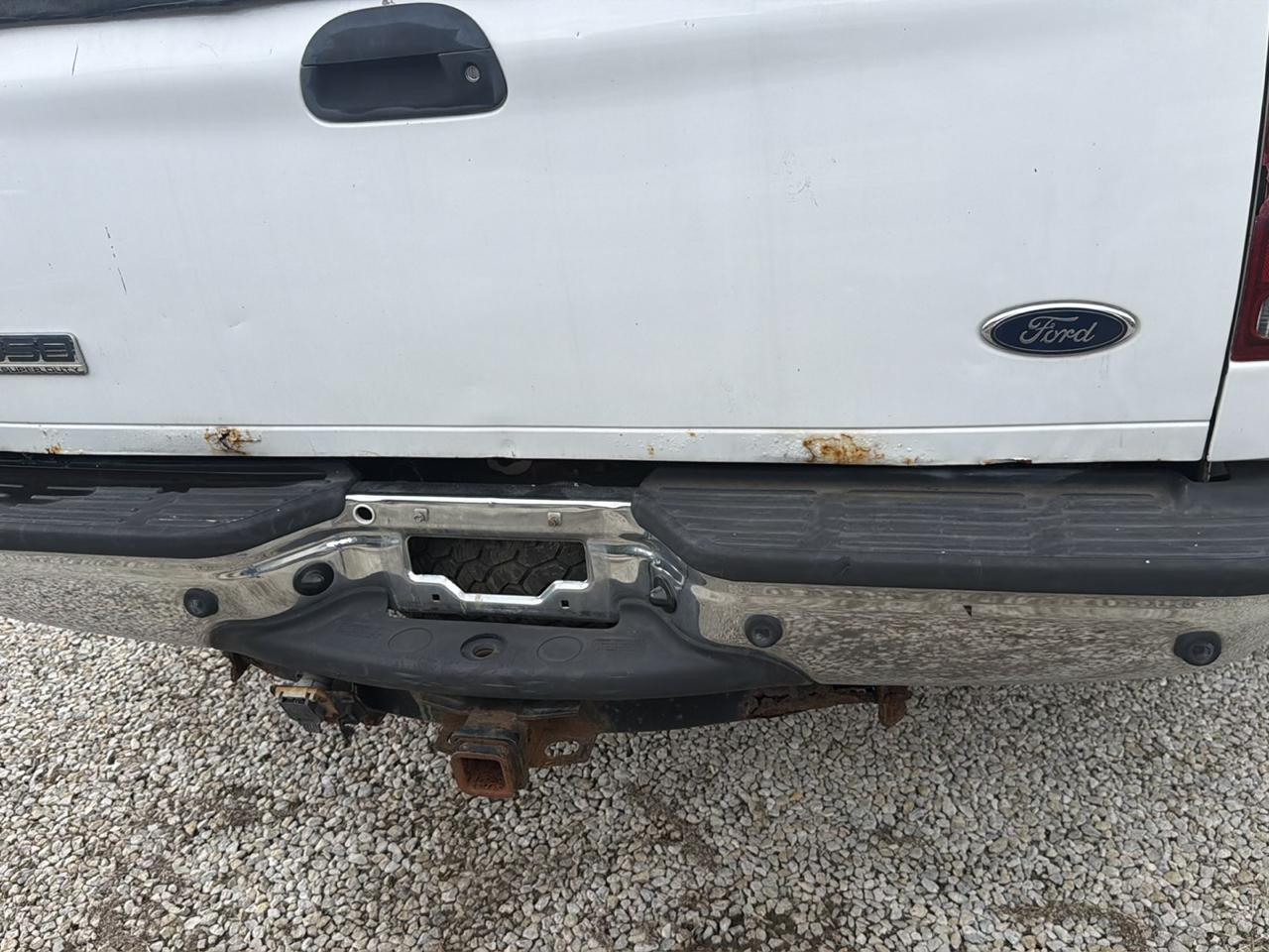 Ford F-350 SD XL Crew Cab 4WD DRW 2005
