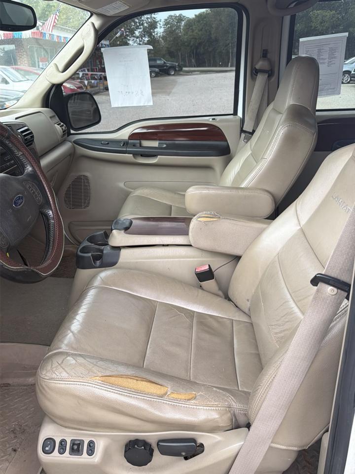 Ford F-350 SD XL Crew Cab 4WD DRW 2005