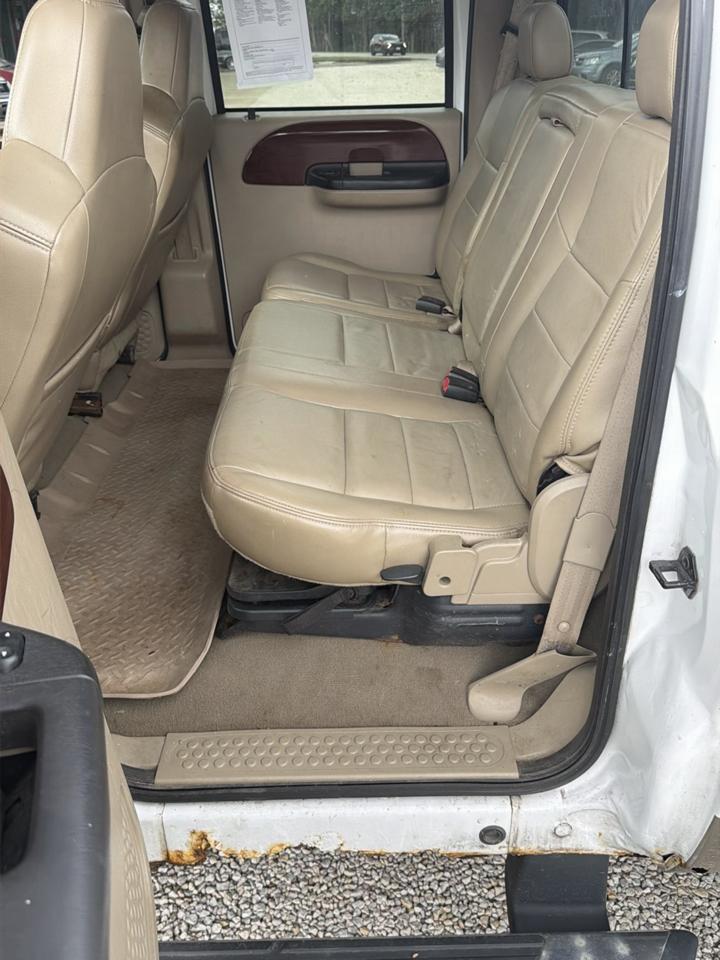 Ford F-350 SD XL Crew Cab 4WD DRW 2005