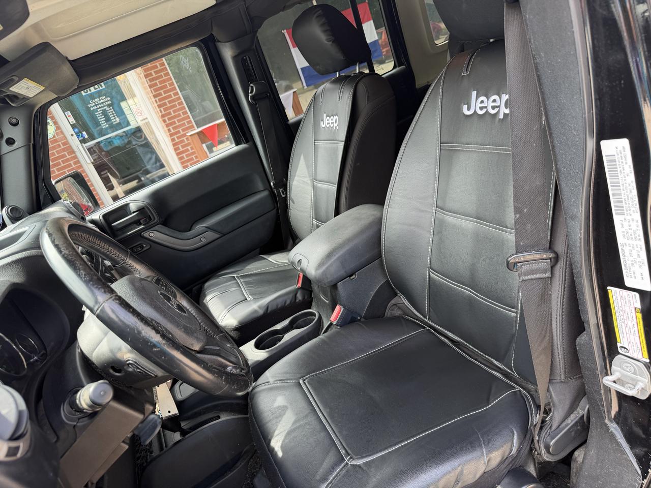 Jeep Wrangler Unlimited Sport 4WD 2014