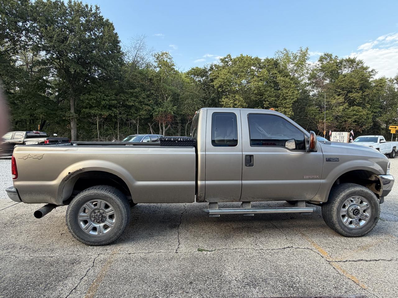 Ford F-250 SD XL SuperCab 4WD 2004