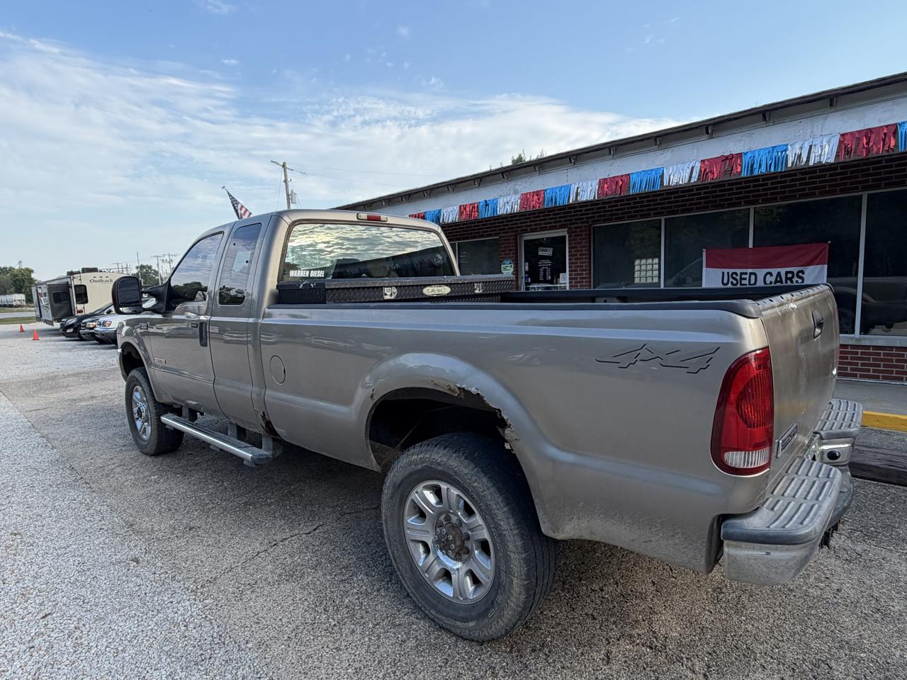 Ford F-250 SD XL SuperCab 4WD 2004