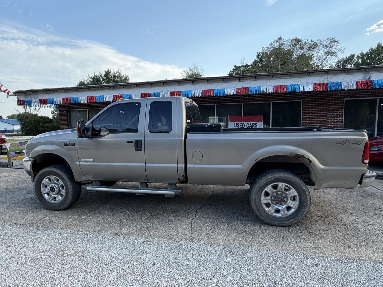 Ford F-250 SD XL SuperCab 4WD 2004
