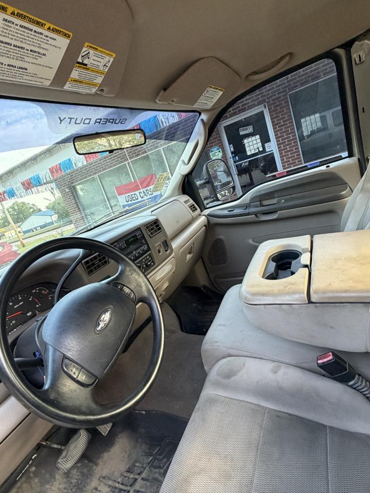 Ford F-250 SD XL SuperCab 4WD 2004