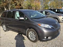 2013 Toyota Sienna 