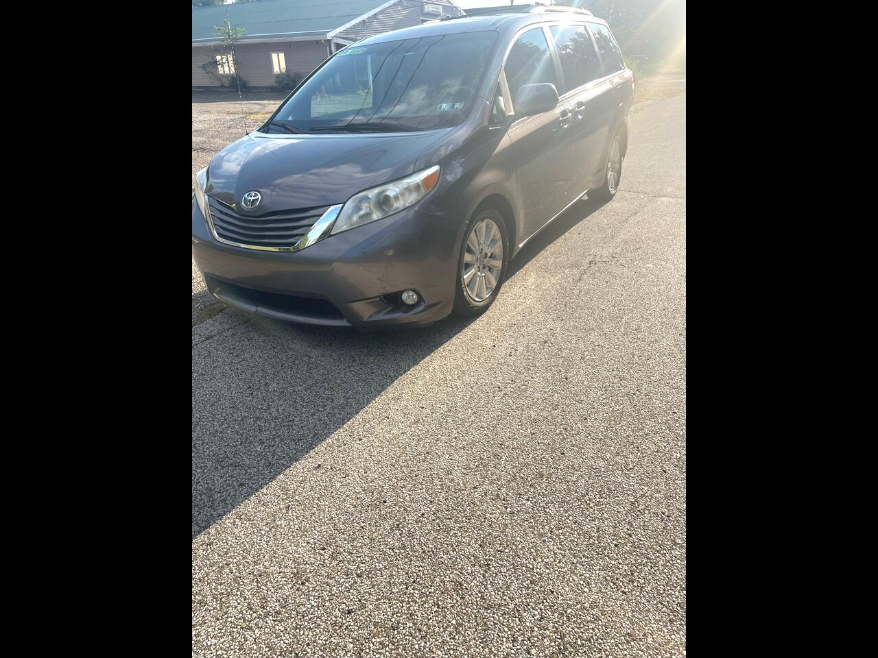 2011 Toyota Sienna XLE AWD 7-Pass V6