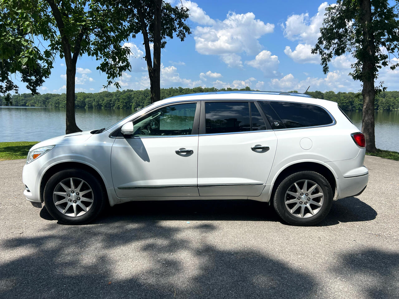 2017 Buick Enclave Leather FWD