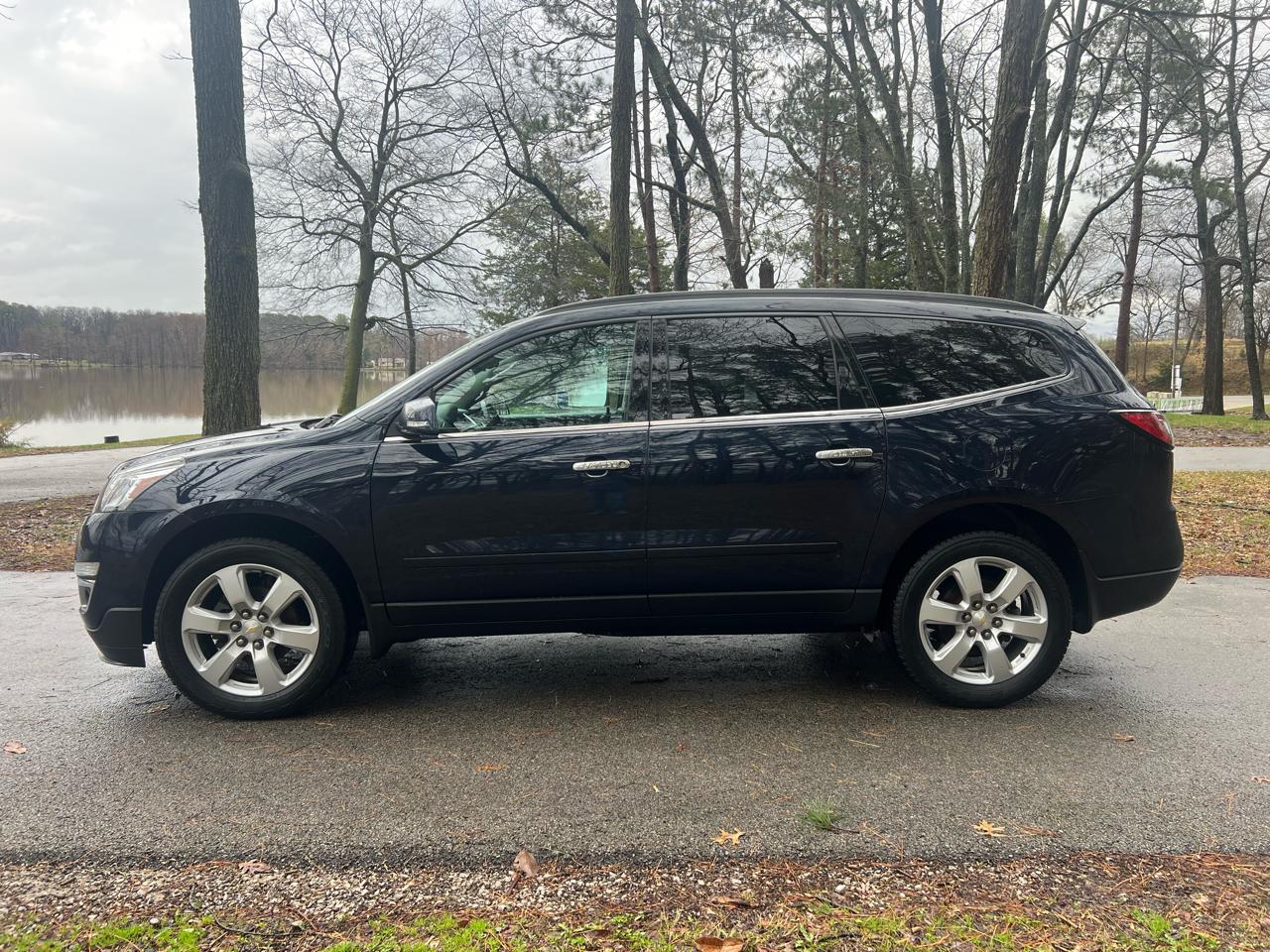 2017 Chevrolet Traverse 1LT FWD