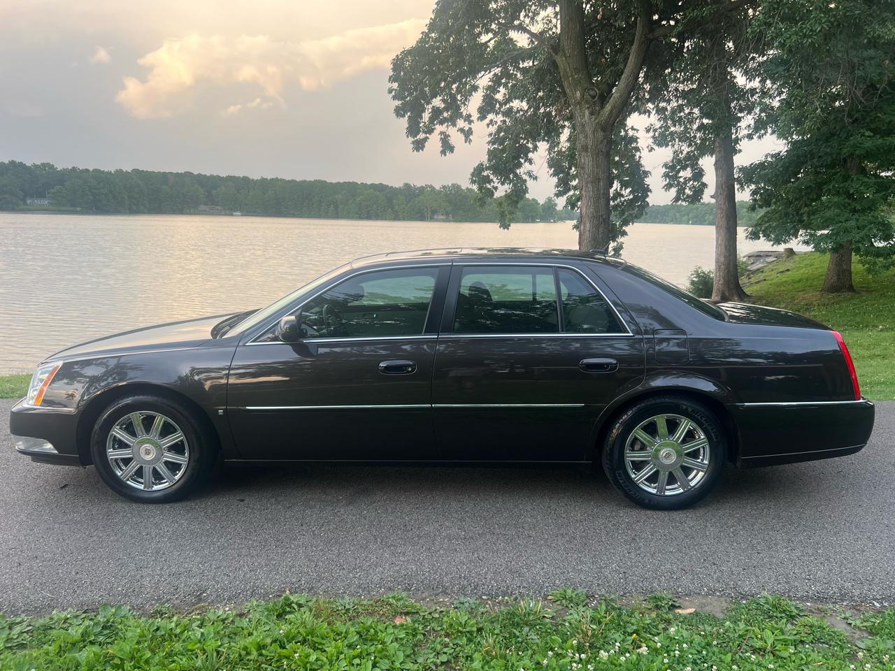 2008 Cadillac DTS Luxury II