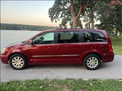 2013 Chrysler Town & Country 