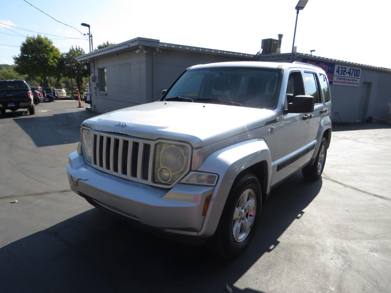 Jeep Liberty 4WD 4dr Sport 2011