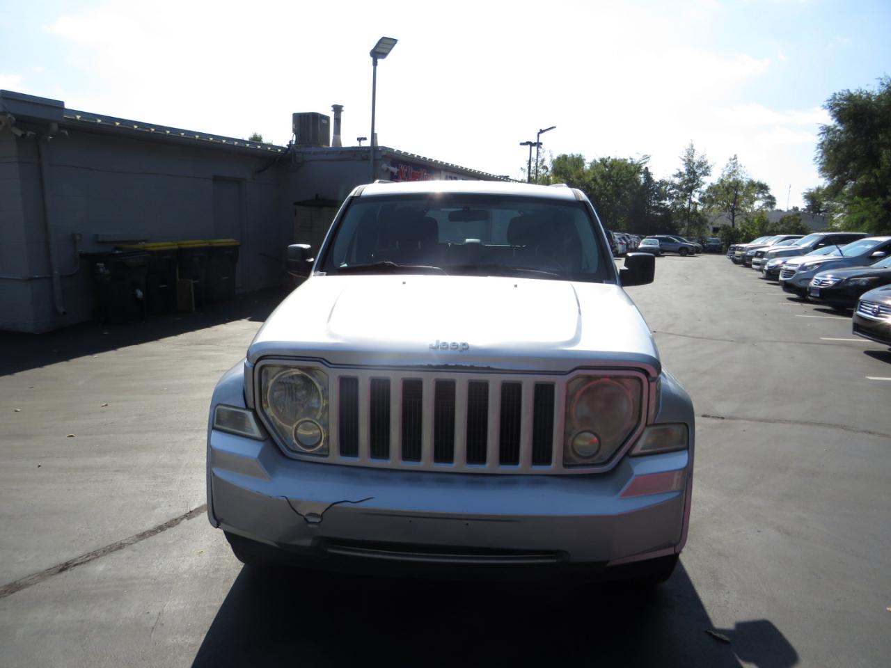 Jeep Liberty 4WD 4dr Sport 2011