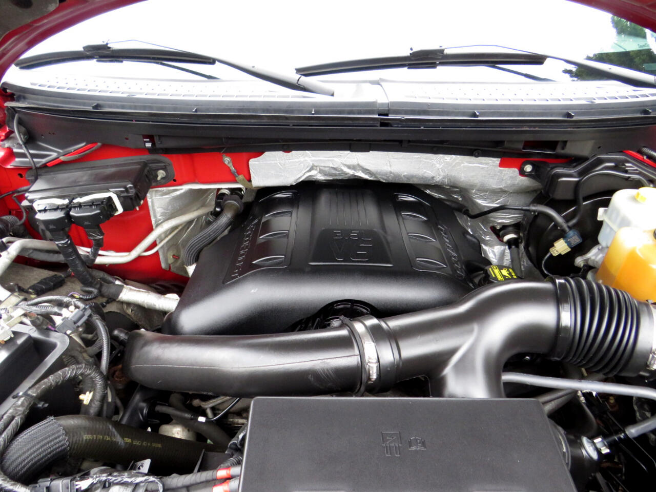 2013 Ford F-150 Platinum photo 17