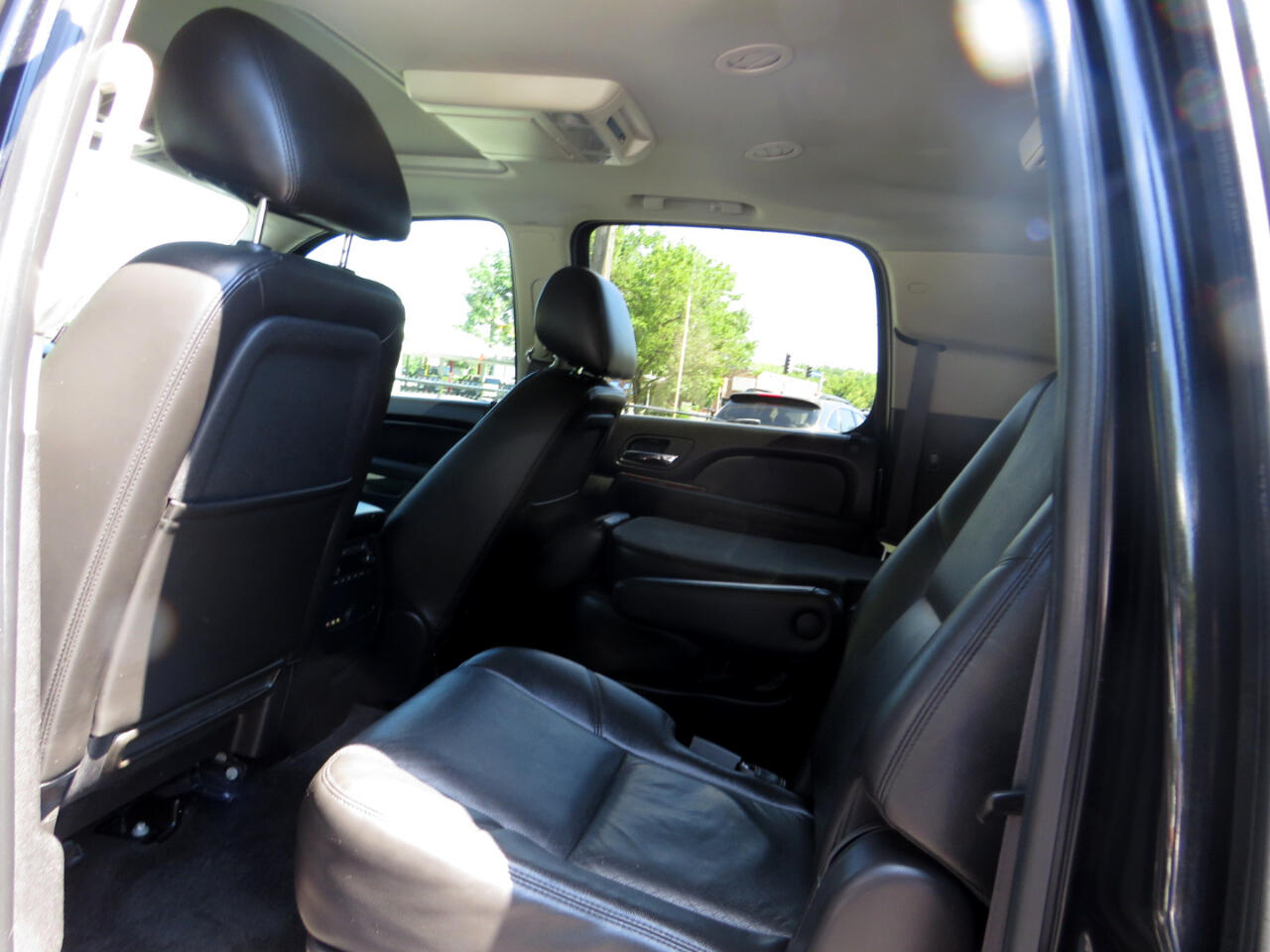 2012 Chevrolet Suburban 1500 LTZ photo 9