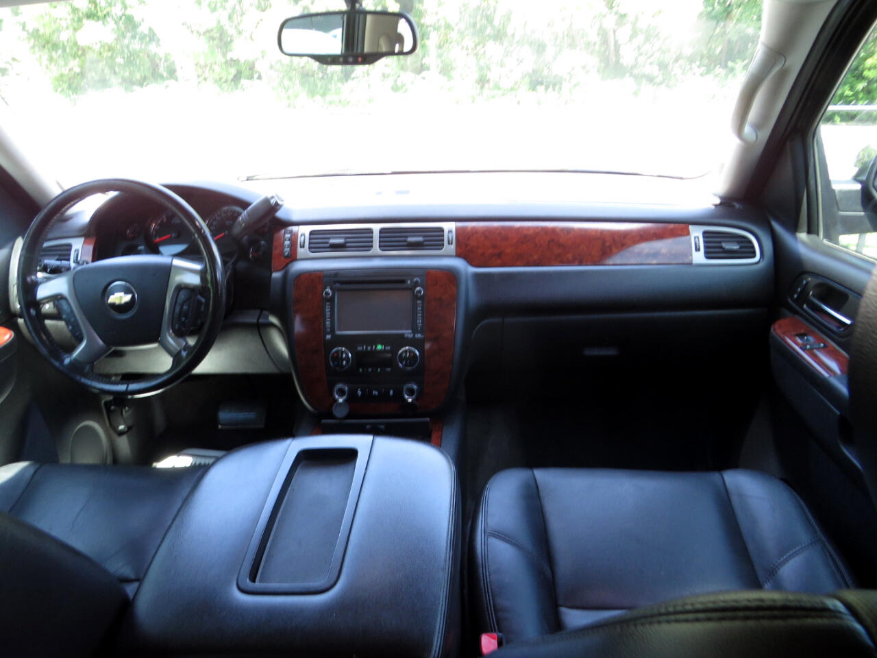 2012 Chevrolet Suburban 1500 LTZ photo 12