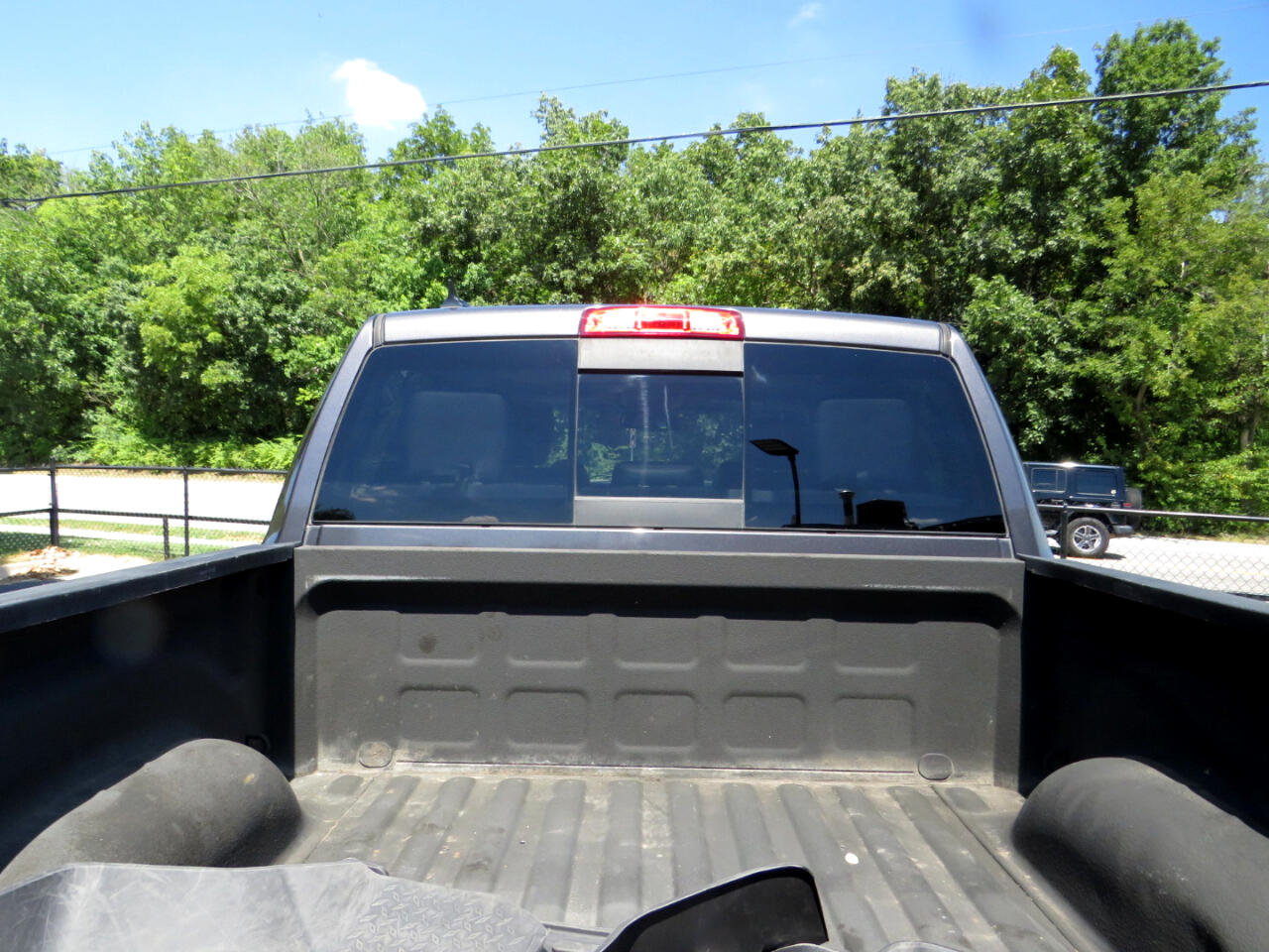 2015 Ram 1500 Laramie photo 12