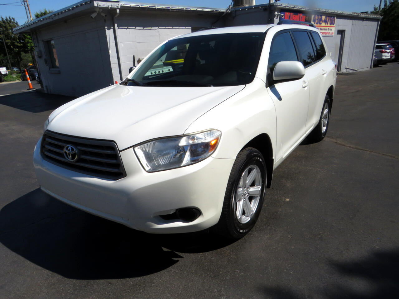 2010 Toyota Highlander Base photo 2