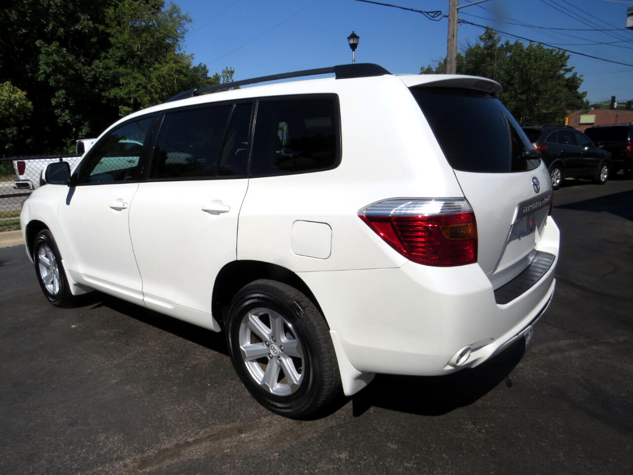 2010 Toyota Highlander Base photo 9