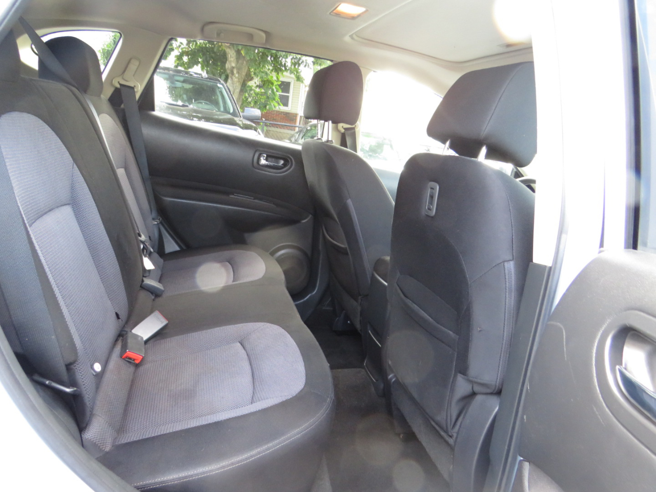 2013 Nissan Rogue AWD SV photo 14