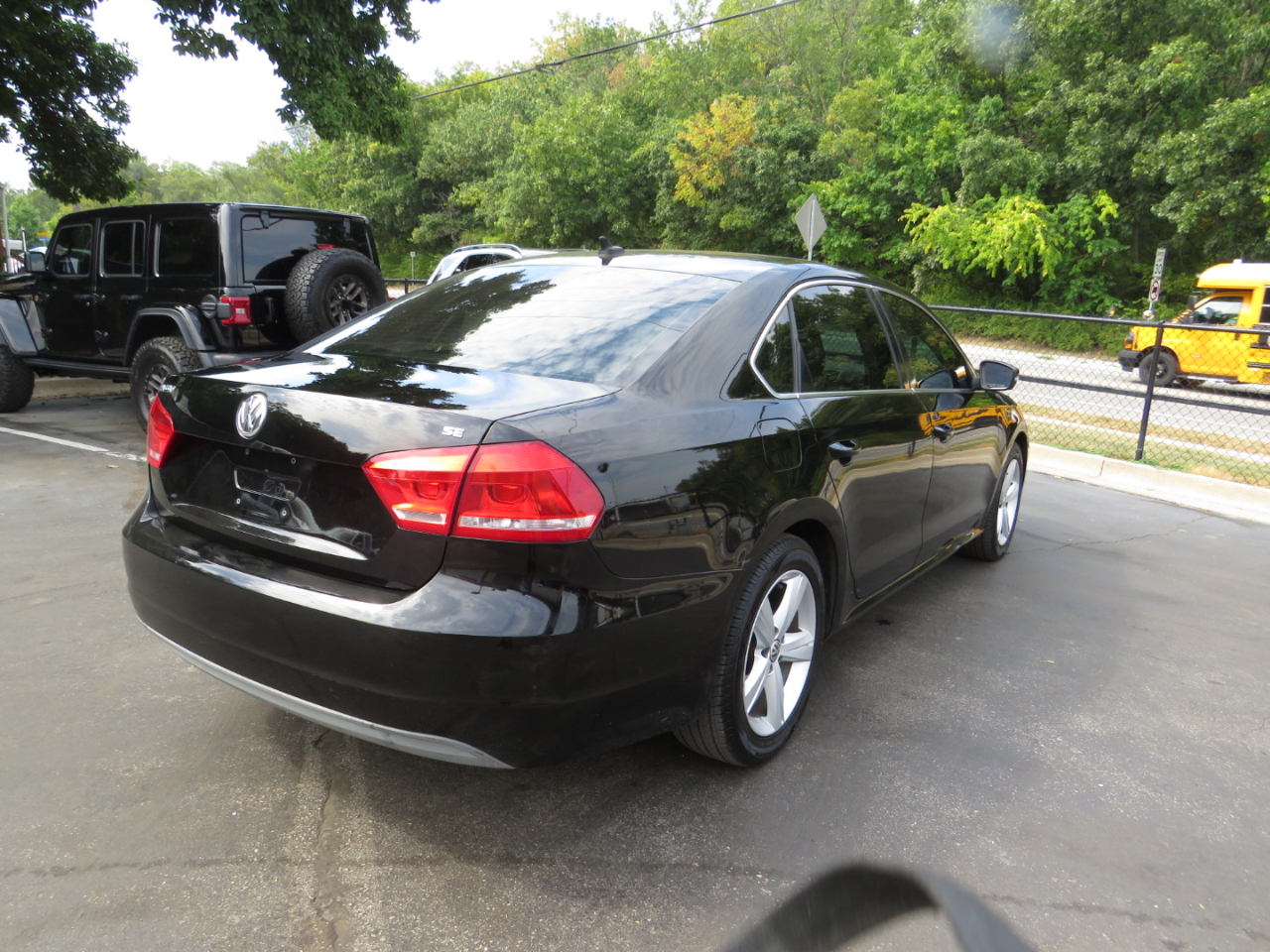 2013 Volkswagen Passat SE photo 5