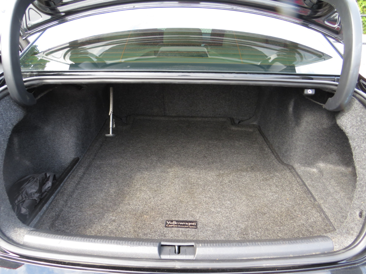 2013 Volkswagen Passat SE photo 12