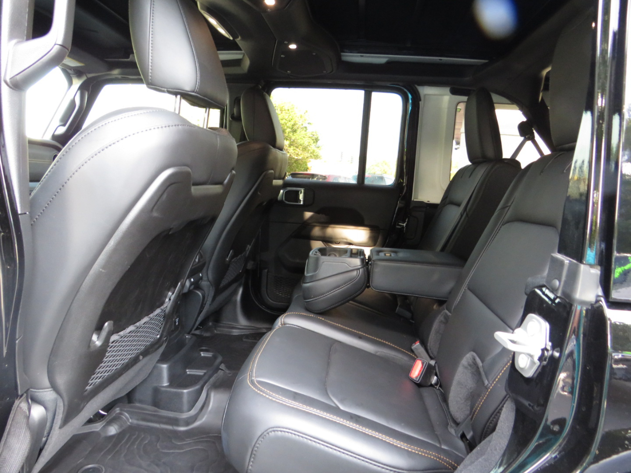 2024 Jeep Wrangler Rubicon 392 photo 11