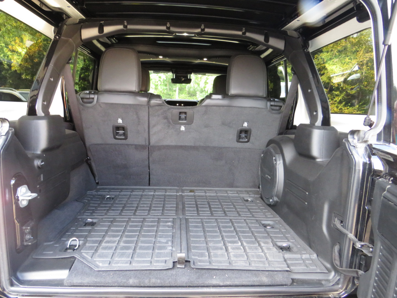 2024 Jeep Wrangler Rubicon 392 photo 12