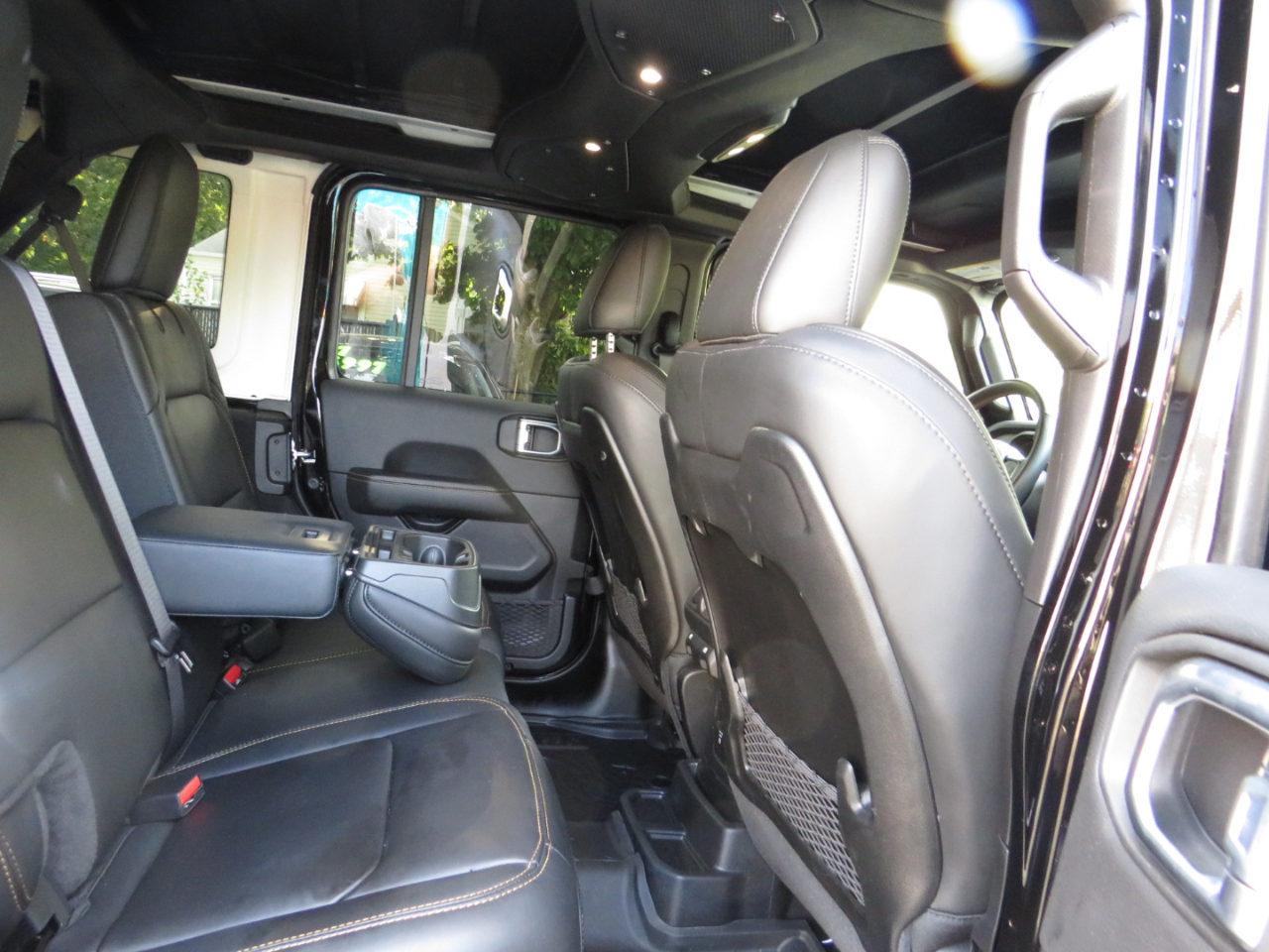 2024 Jeep Wrangler Rubicon 392 photo 13