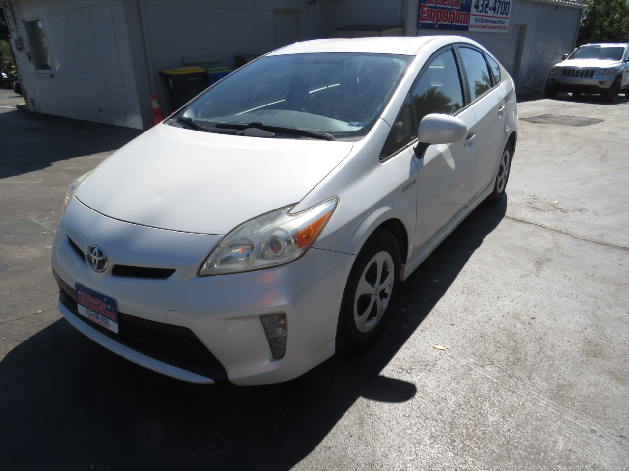 2013 Toyota Prius photo 2