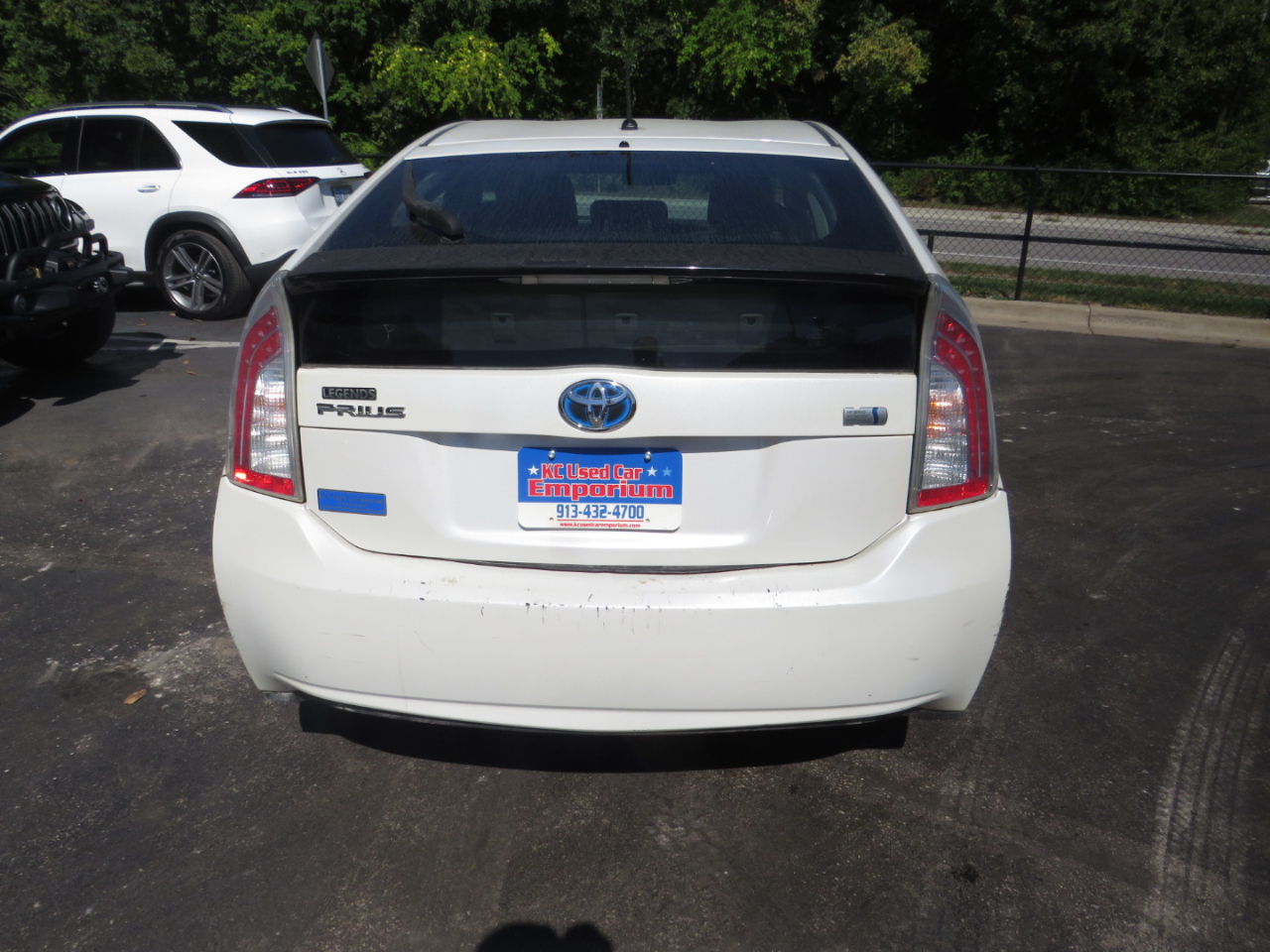 2013 Toyota Prius photo 8