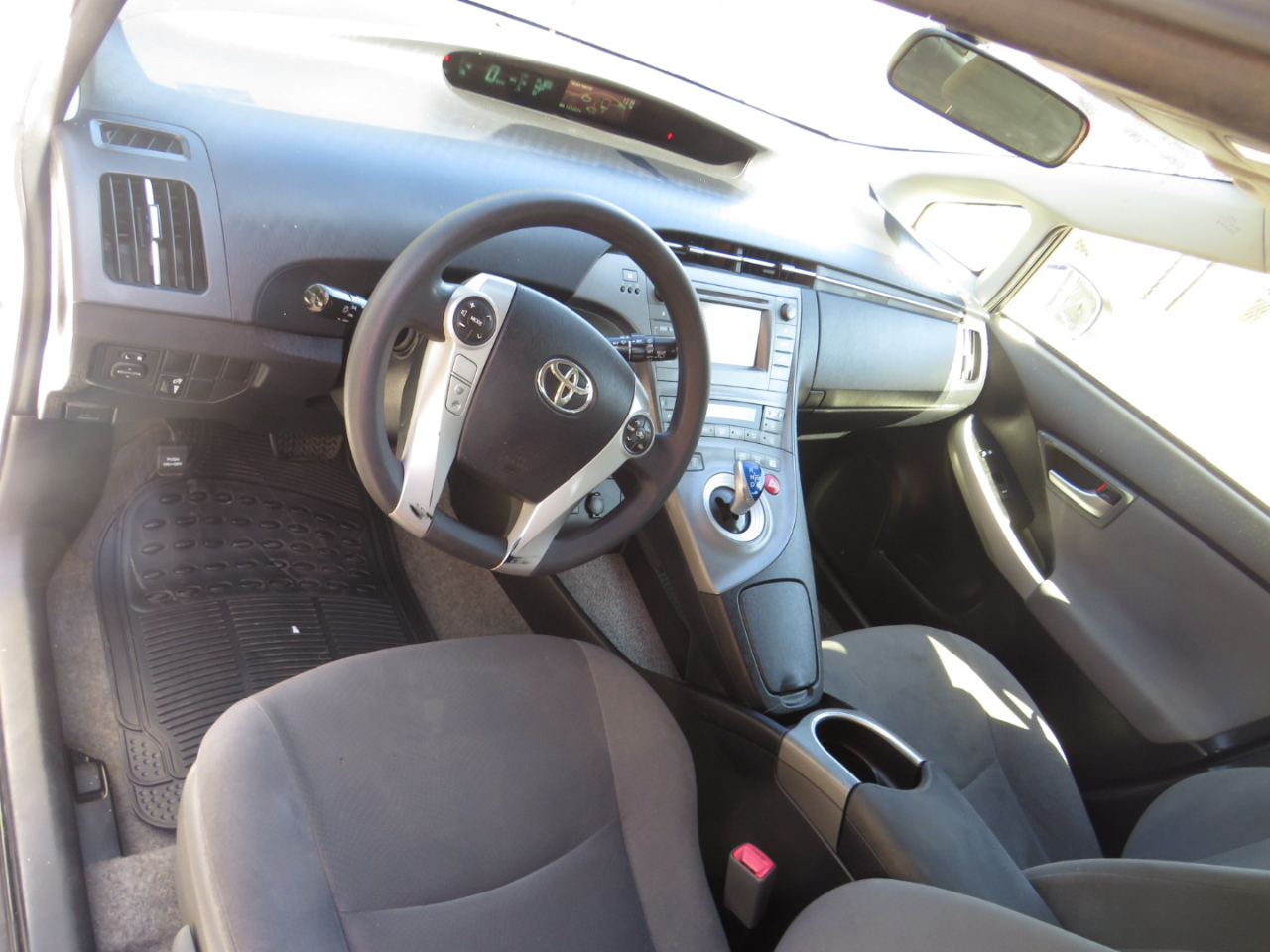 2013 Toyota Prius photo 10