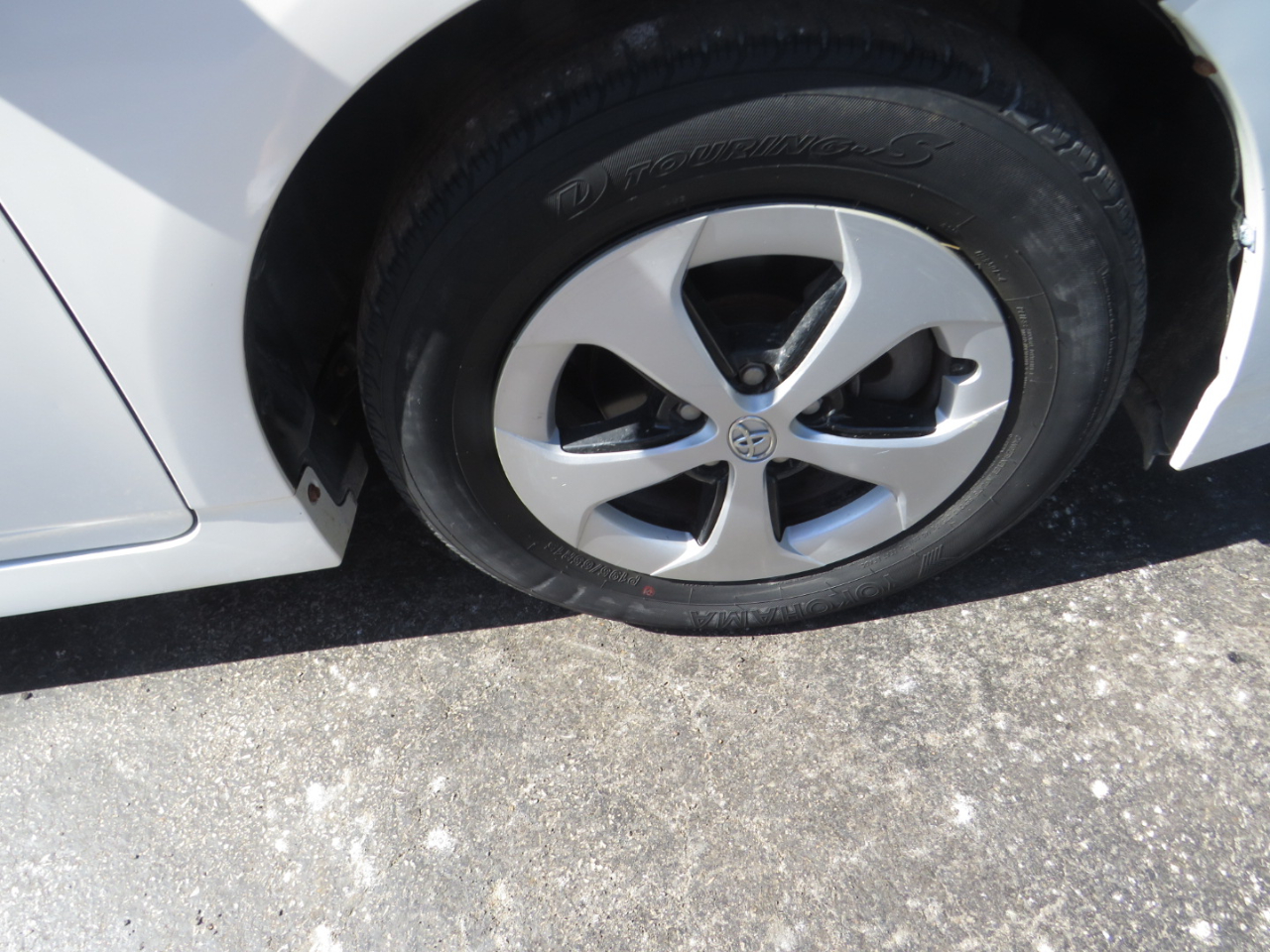2013 Toyota Prius photo 15
