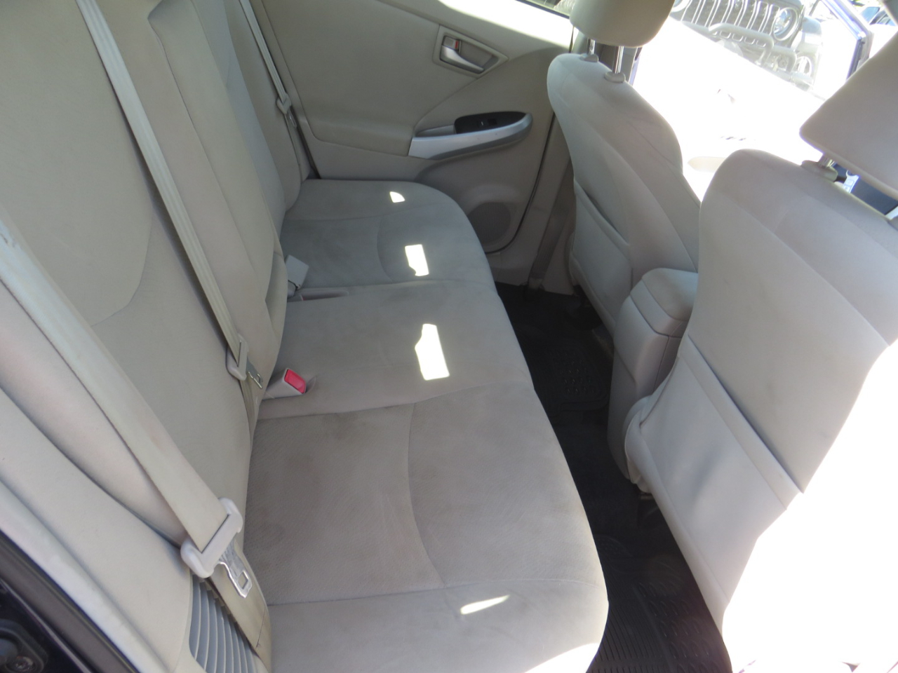2013 Toyota Prius photo 13