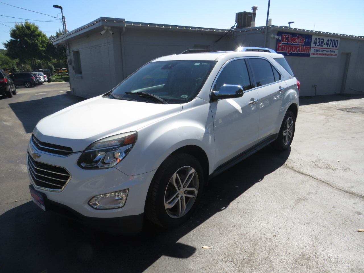 2016 Chevrolet Equinox LTZ photo 2