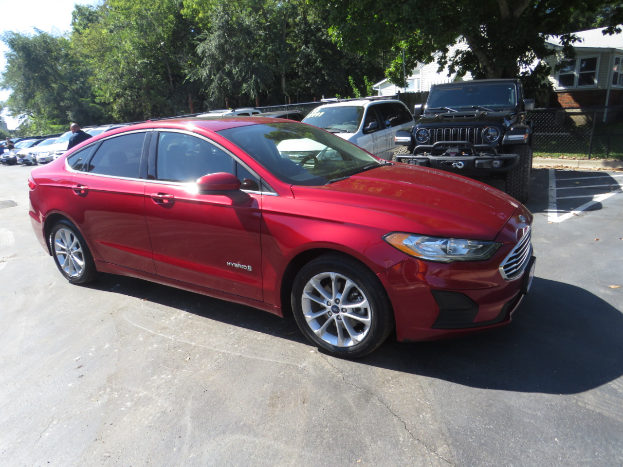 2019 Ford Fusion Hybrid SE photo 3