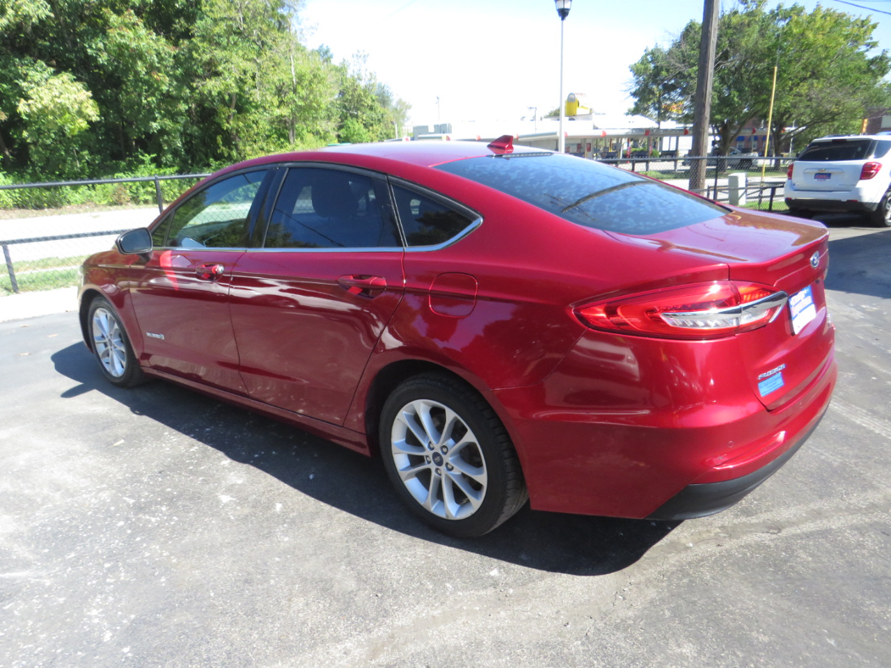 2019 Ford Fusion Hybrid SE photo 7