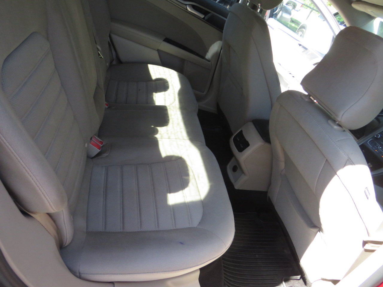 2019 Ford Fusion Hybrid SE photo 11