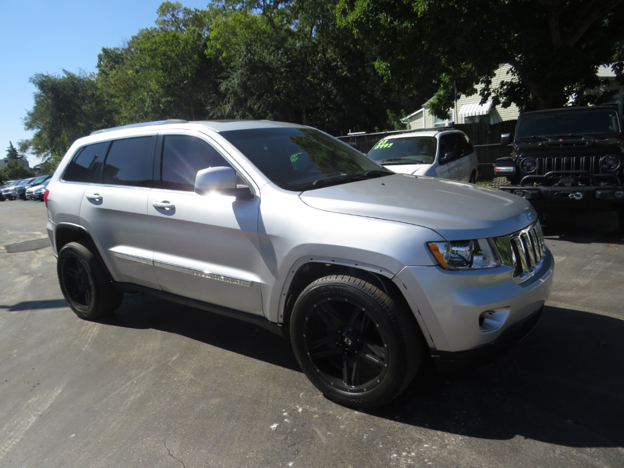 2012 Jeep Grand Cherokee Laredo photo 3