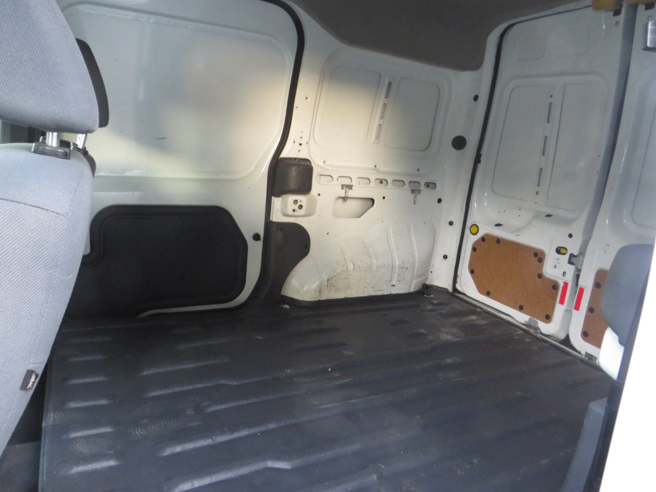 2013 Ford Transit Connect XL photo 13