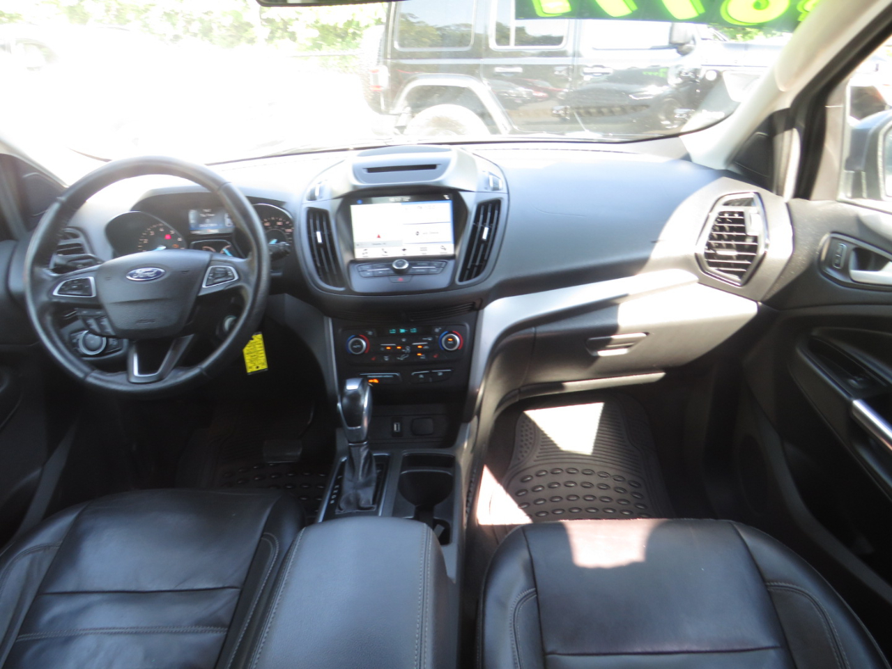 2018 Ford Escape SEL photo 16