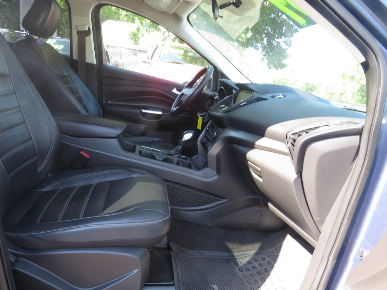 2018 Ford Escape SEL photo 17